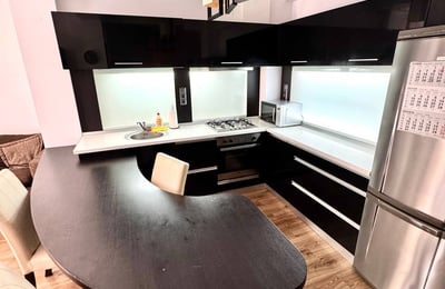 Alquiler de un acogedor apartamento de 2 habitaciones con balcón, Sector 6, Bucarest, Rumanía